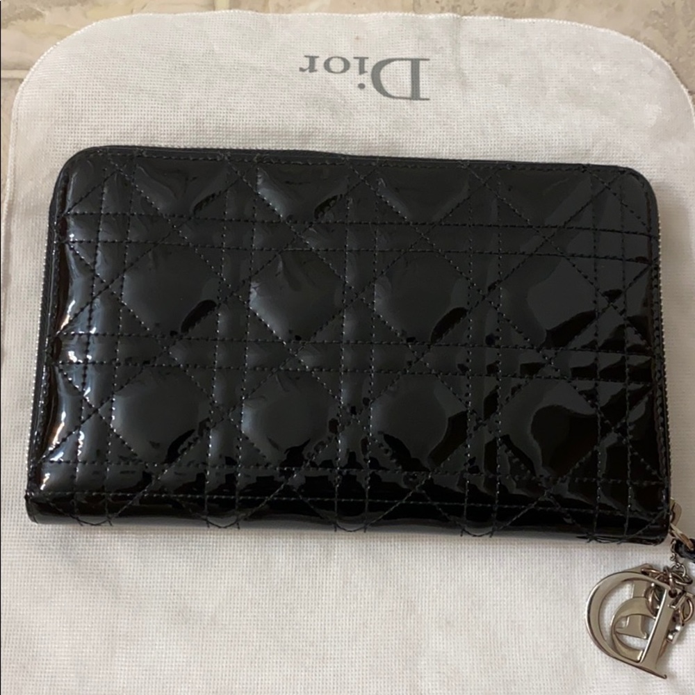 Wallet